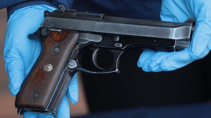 Criador de pombos mata três pessoas a tiros em Portugal