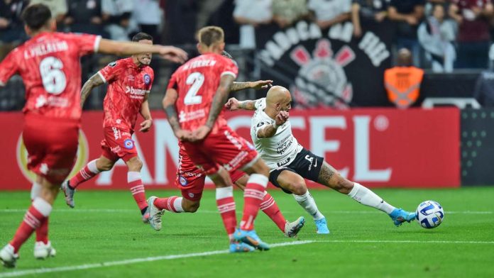 Corinthians perde para Argentinos Juniors na Libertadores