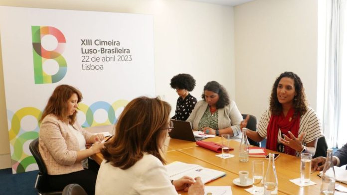 Governo reforçará combate ao racismo contra brasileiros