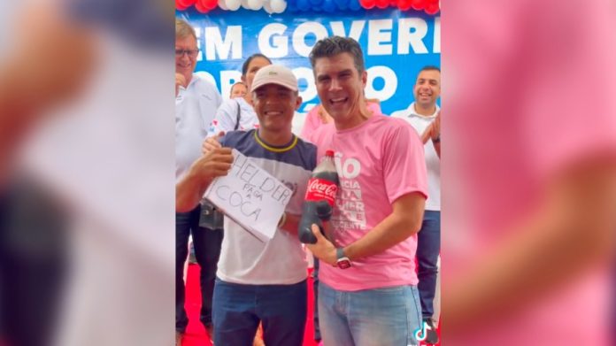 Vídeo: rapaz pede pra governador pagar a