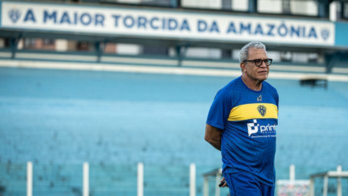 Técnico Hélio dos Anjos tem prós e contras no Paysandu