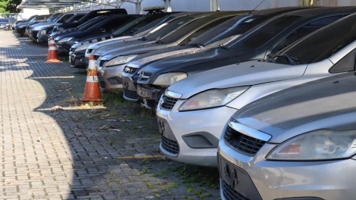 Com carros a partir de R$ 6 mil, PF realiza leilão online