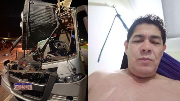 Motorista de micro-ônibus morre após bater em uma carreta