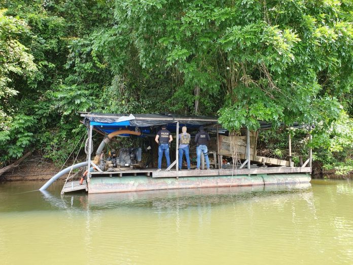 Em Altamira, Operação da PF combate extração ilegal de minério às margens do rio Xingu