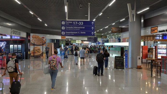 Programa de passagens a R$ 200 começará por aposentados