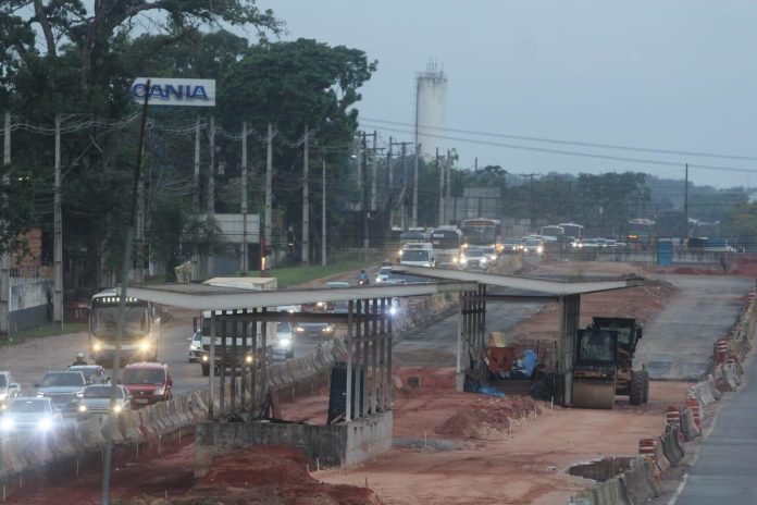 Trânsito de volta para Belém é tranquilo na noite deste domingo (30)