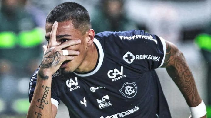 Herói, Richard Franco manda recado: