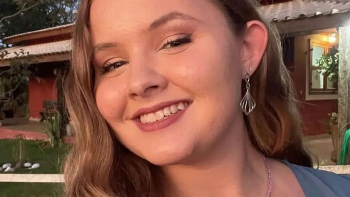 Jovem de 19 anos morre após extração de dentes do siso