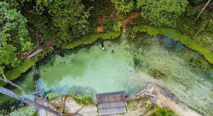 Marituba: prática do stand up paddle e igarapé de água verde são opções de lazer no município
