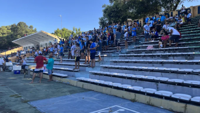 Paysandu: diretoria vetou, mas torcida compareceu no Piauí