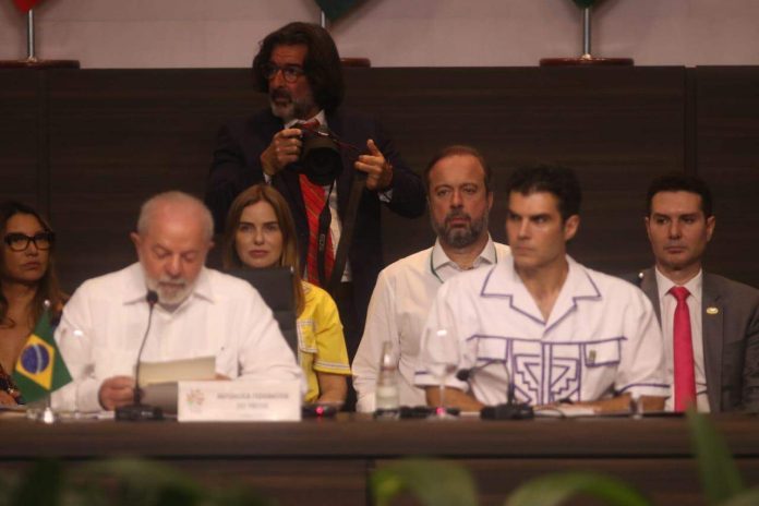 Cúpula da Amazônia: Helder afirma que desafio na Amazônia é social e climático