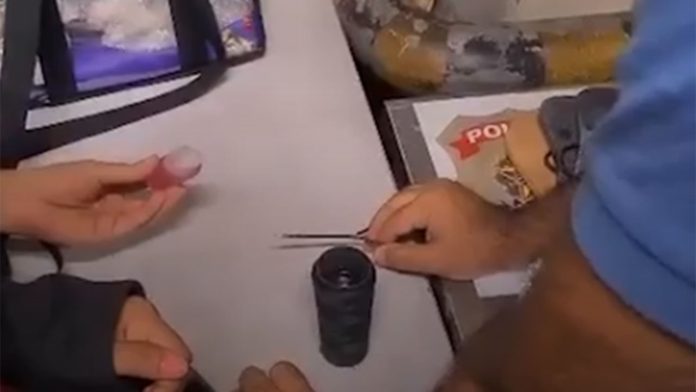 Mulher é presa com 10 kg cocaína em carretéis de linha