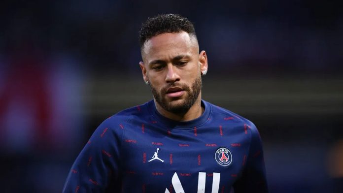 PSG 'dribla' Barcelona e tenta vender Neymar a outro clube