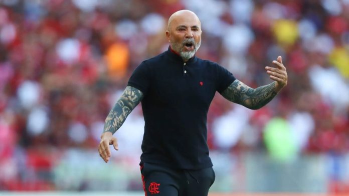 Flamengo: Braz descarta saída de Sampaoli e vê final aberta
