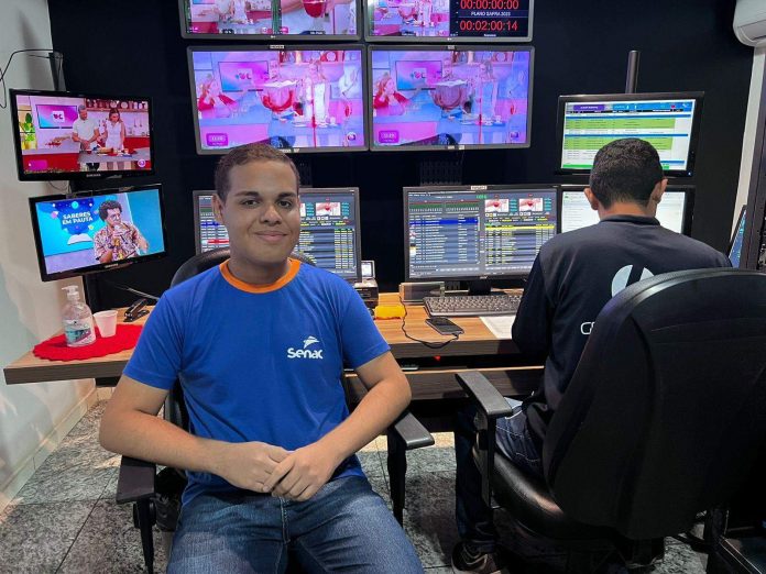 Jovem aprendiz pode ser a porta para o  primeiro emprego